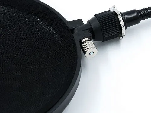 Soundking EE027 Студийная ветрозащита (поп-фильтр) с креплением на стойку.