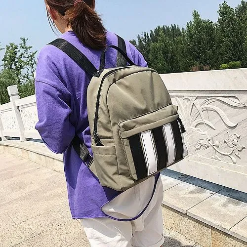 Рюкзак Клавиши пианино. Цвет зеленый. Емкость 20 л.