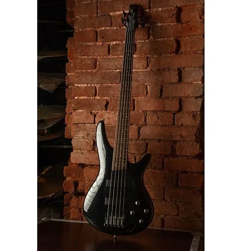 Ibanez SR305 Бас-гитара (Б\У).